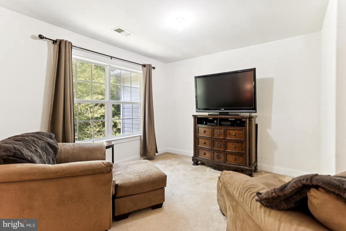 37 SERENE DR, FREDERICKSBURG, Virginia 22406, 5 Bedrooms Bedrooms, 9 Rooms Rooms,4 BathroomsBathrooms,Residential,For sale,37 SERENE DR,VAST2041336 MLS # VAST2041336
