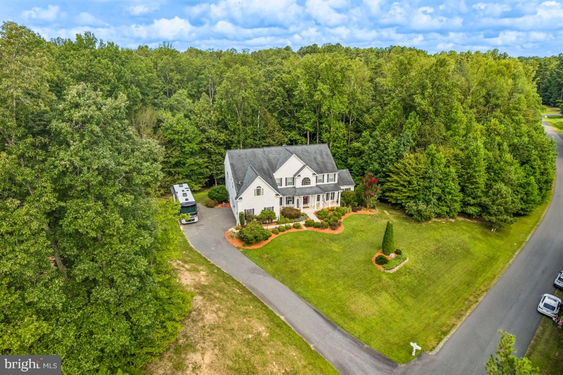 37 SERENE HILLS DR, FREDERICKSBURG, Virginia 22406, 5 Bedrooms Bedrooms, 9 Rooms Rooms,4 BathroomsBathrooms,Residential,For sale,37 SERENE HILLS DR,VAST2041336 MLS # VAST2041336