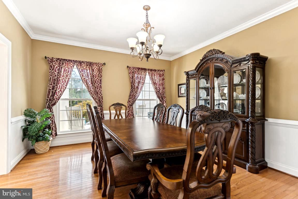 37 SERENE DR, FREDERICKSBURG, Virginia 22406, 5 Bedrooms Bedrooms, 9 Rooms Rooms,4 BathroomsBathrooms,Residential,For sale,37 SERENE DR,VAST2041336 MLS # VAST2041336