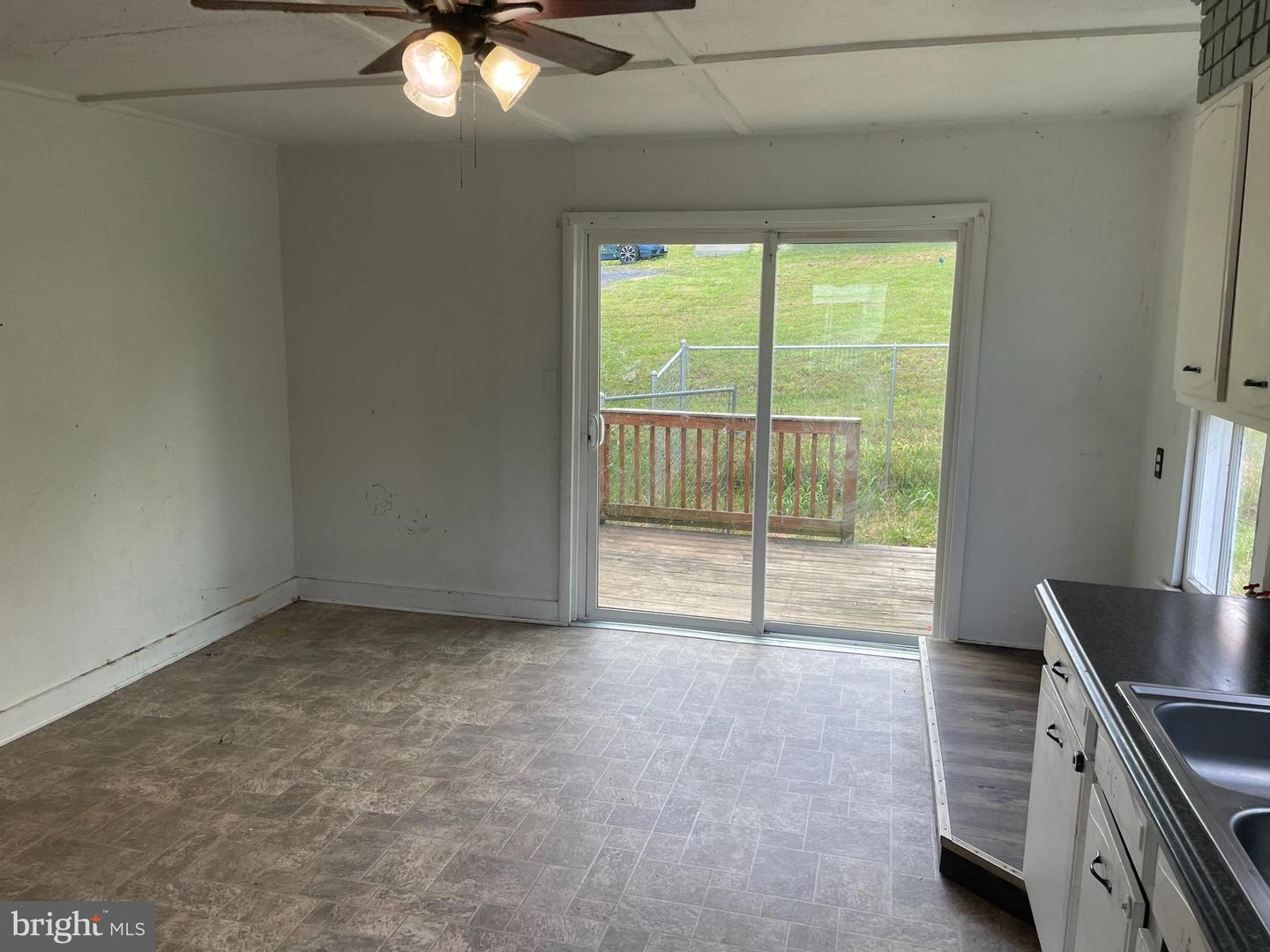 604 W KING ST, STRASBURG, Virginia 22657, 2 Bedrooms Bedrooms, ,1 BathroomBathrooms,Residential,For sale,604 W KING ST,VASH2012132 MLS # VASH2012132