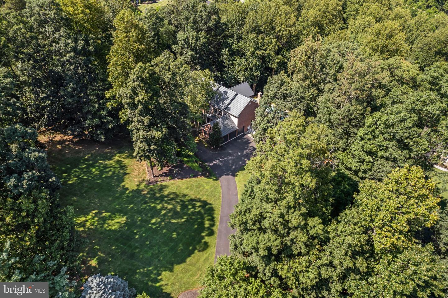 40558 BLACK GOLD PL, LEESBURG, Virginia 20176, 5 Bedrooms Bedrooms, ,5 BathroomsBathrooms,Residential,For sale,40558 BLACK GOLD PL,VALO2103608 MLS # VALO2103608
