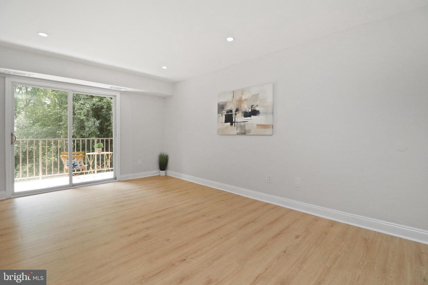 7971 AUDUBON AVE #202, ALEXANDRIA, Virginia 22306, 2 Bedrooms Bedrooms, 4 Rooms Rooms,2 BathroomsBathrooms,Residential,For sale,7971 AUDUBON AVE #202,VAFX2258714 MLS # VAFX2258714