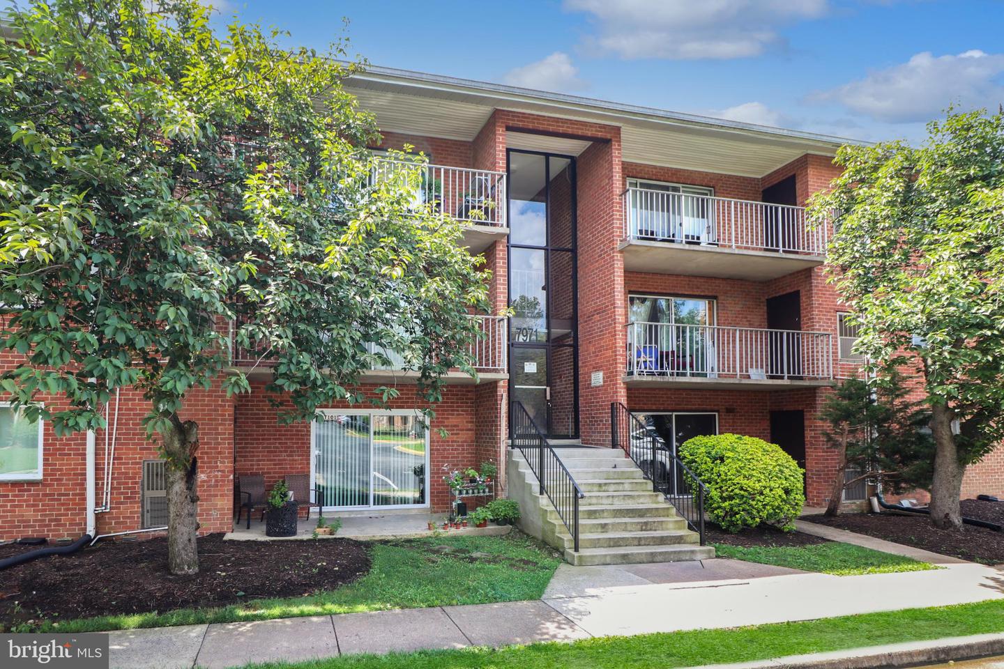 7971 AUDUBON AVE #202, ALEXANDRIA, Virginia 22306, 2 Bedrooms Bedrooms, 4 Rooms Rooms,2 BathroomsBathrooms,Residential,For sale,7971 AUDUBON AVE #202,VAFX2258714 MLS # VAFX2258714