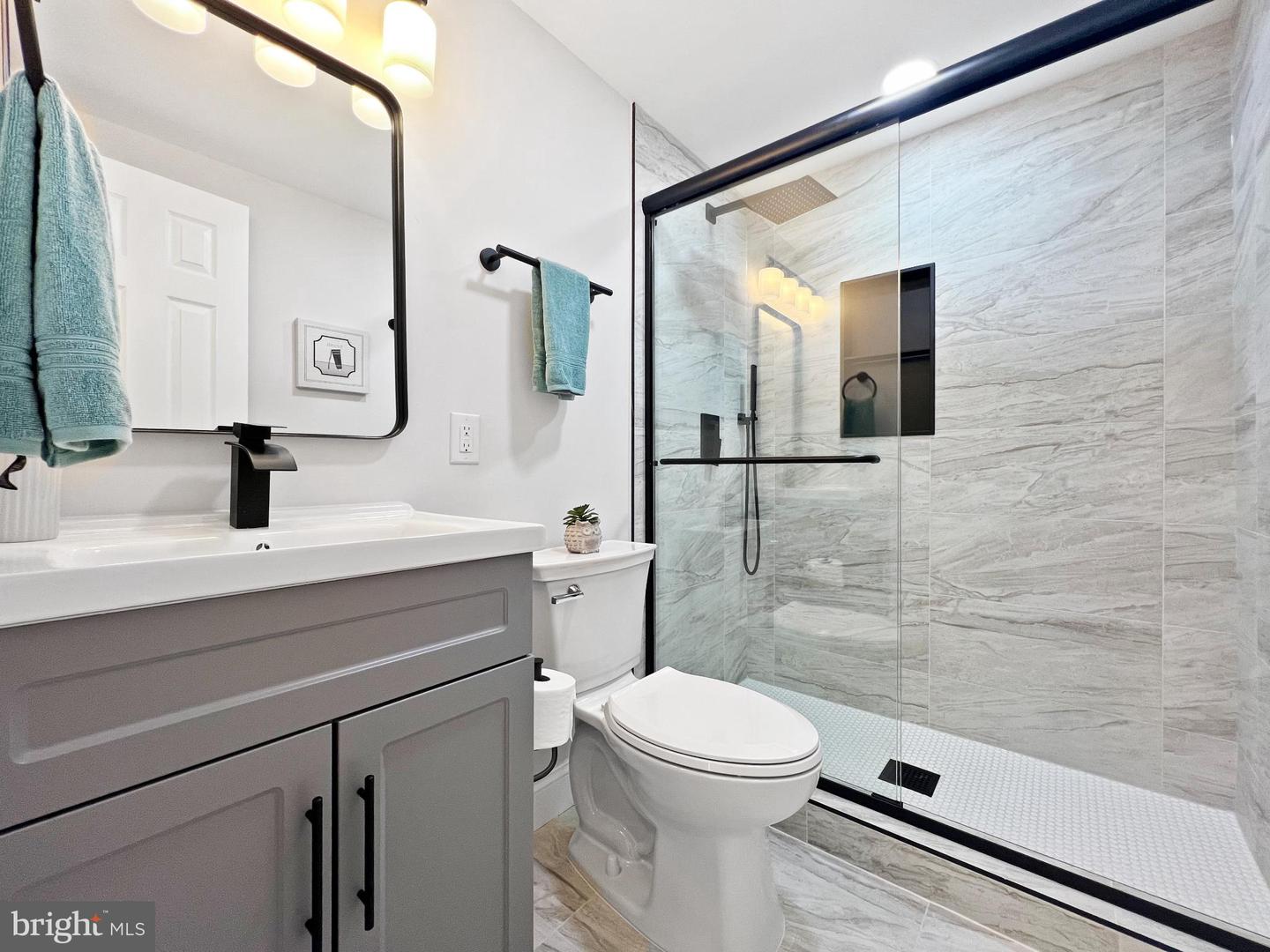 7971 AUDUBON AVE #202, ALEXANDRIA, Virginia 22306, 2 Bedrooms Bedrooms, 4 Rooms Rooms,2 BathroomsBathrooms,Residential,For sale,7971 AUDUBON AVE #202,VAFX2258714 MLS # VAFX2258714