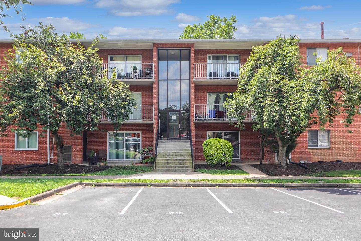 7971 AUDUBON AVE #202, ALEXANDRIA, Virginia 22306, 2 Bedrooms Bedrooms, 4 Rooms Rooms,2 BathroomsBathrooms,Residential,For sale,7971 AUDUBON AVE #202,VAFX2258714 MLS # VAFX2258714