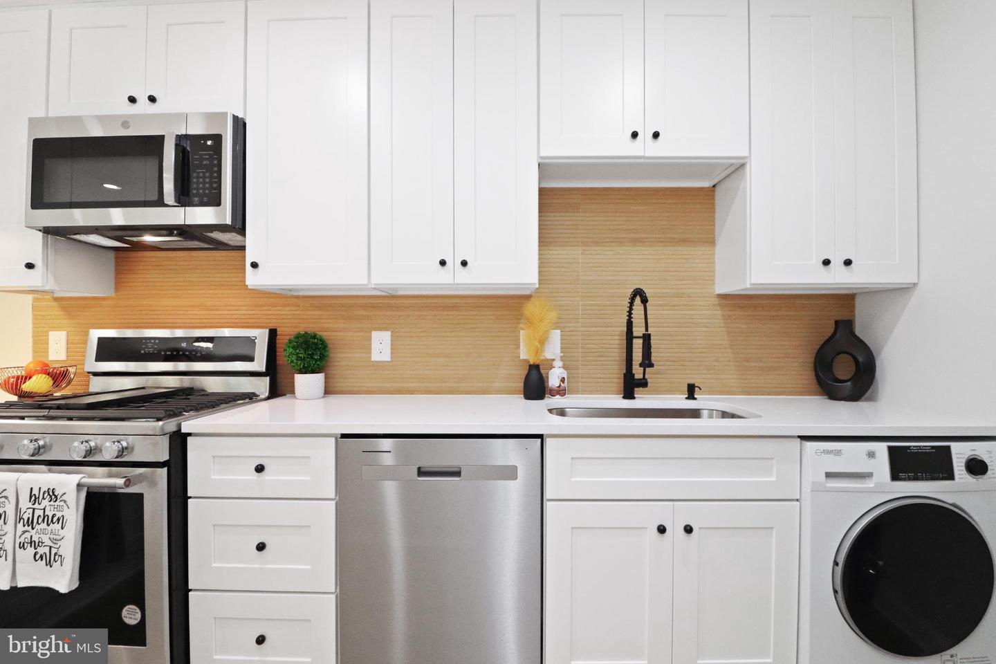 7971 AUDUBON AVE #202, ALEXANDRIA, Virginia 22306, 2 Bedrooms Bedrooms, 4 Rooms Rooms,2 BathroomsBathrooms,Residential,For sale,7971 AUDUBON AVE #202,VAFX2258714 MLS # VAFX2258714