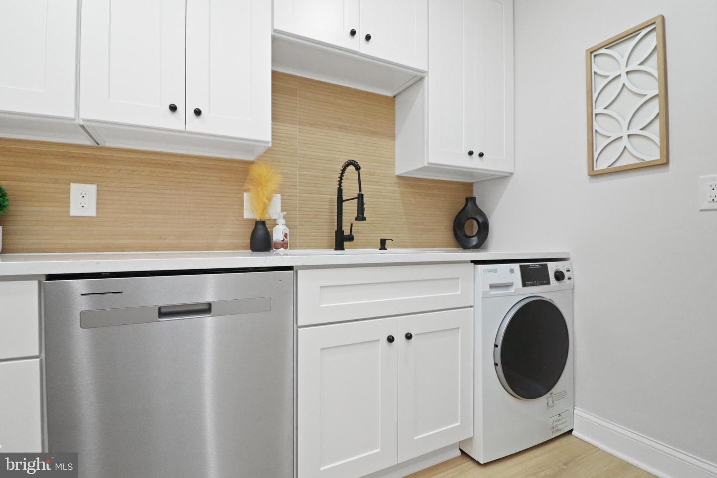 7971 AUDUBON AVE #202, ALEXANDRIA, Virginia 22306, 2 Bedrooms Bedrooms, 4 Rooms Rooms,2 BathroomsBathrooms,Residential,For sale,7971 AUDUBON AVE #202,VAFX2258714 MLS # VAFX2258714