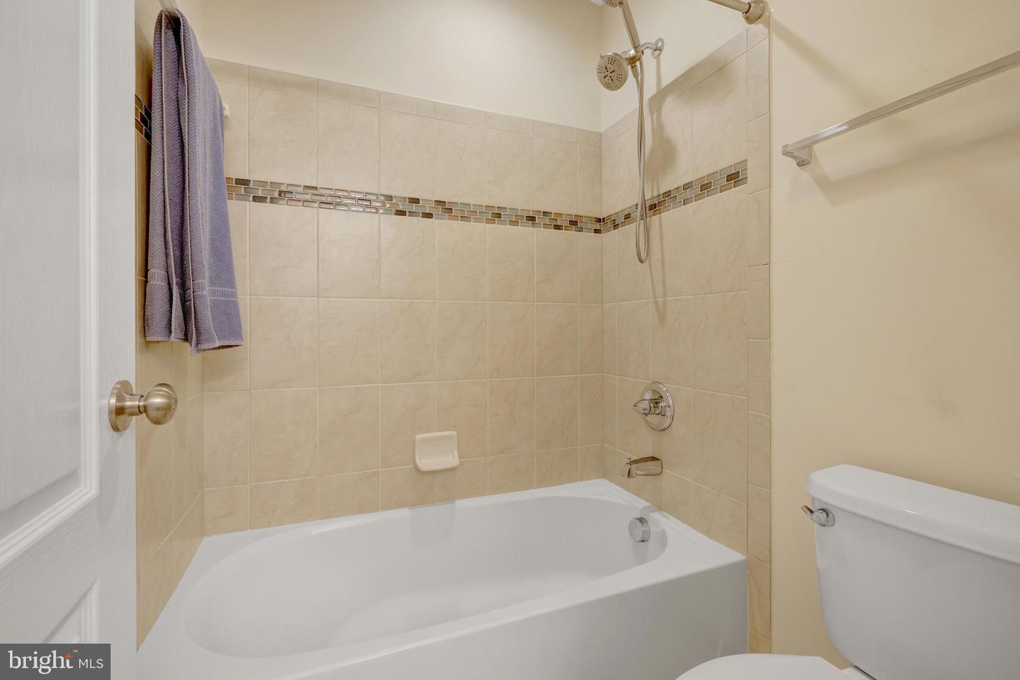 41900 DIAMONDLEAF TER, ALDIE, Virginia 20105, 3 Bedrooms Bedrooms, ,3 BathroomsBathrooms,Residential,For sale,41900 DIAMONDLEAF TER,VALO2103620 MLS # VALO2103620