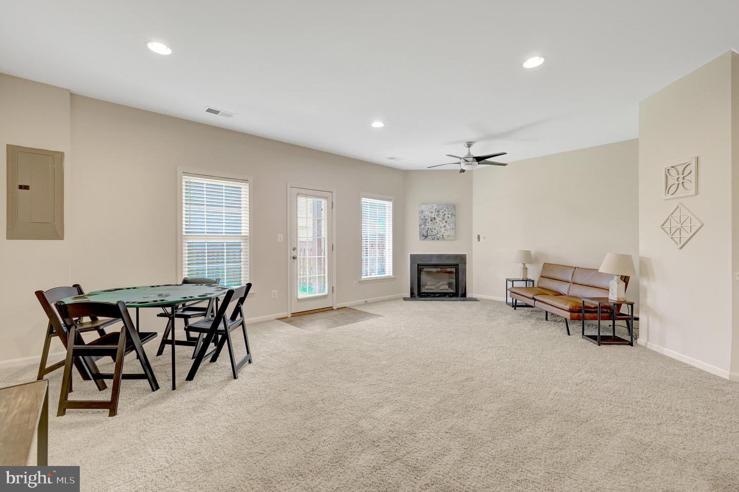 41900 DIAMONDLEAF TER, ALDIE, Virginia 20105, 3 Bedrooms Bedrooms, ,3 BathroomsBathrooms,Residential,For sale,41900 DIAMONDLEAF TER,VALO2103620 MLS # VALO2103620