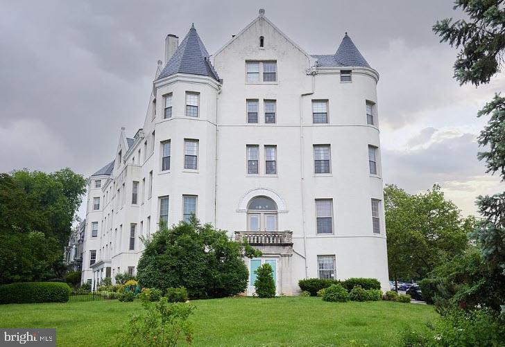 101 NORTH CAROLINA AVE SE #301, WASHINGTON, District Of Columbia 20003, 1 Bedroom Bedrooms, ,1 BathroomBathrooms,Residential,For sale,101 NORTH CAROLINA AVE SE #301,DCDC2213146 MLS # DCDC2213146