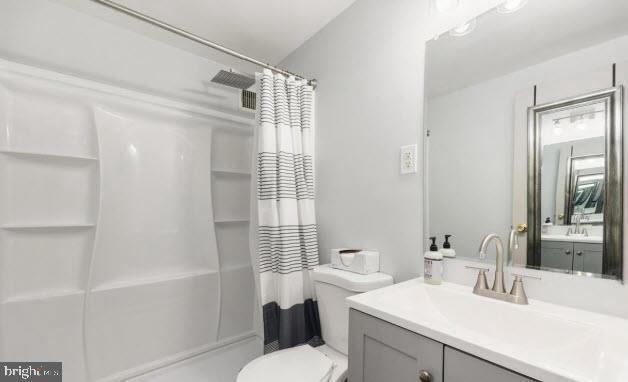 101 NORTH CAROLINA AVE SE #301, WASHINGTON, District Of Columbia 20003, 1 Bedroom Bedrooms, ,1 BathroomBathrooms,Residential,For sale,101 NORTH CAROLINA AVE SE #301,DCDC2213146 MLS # DCDC2213146