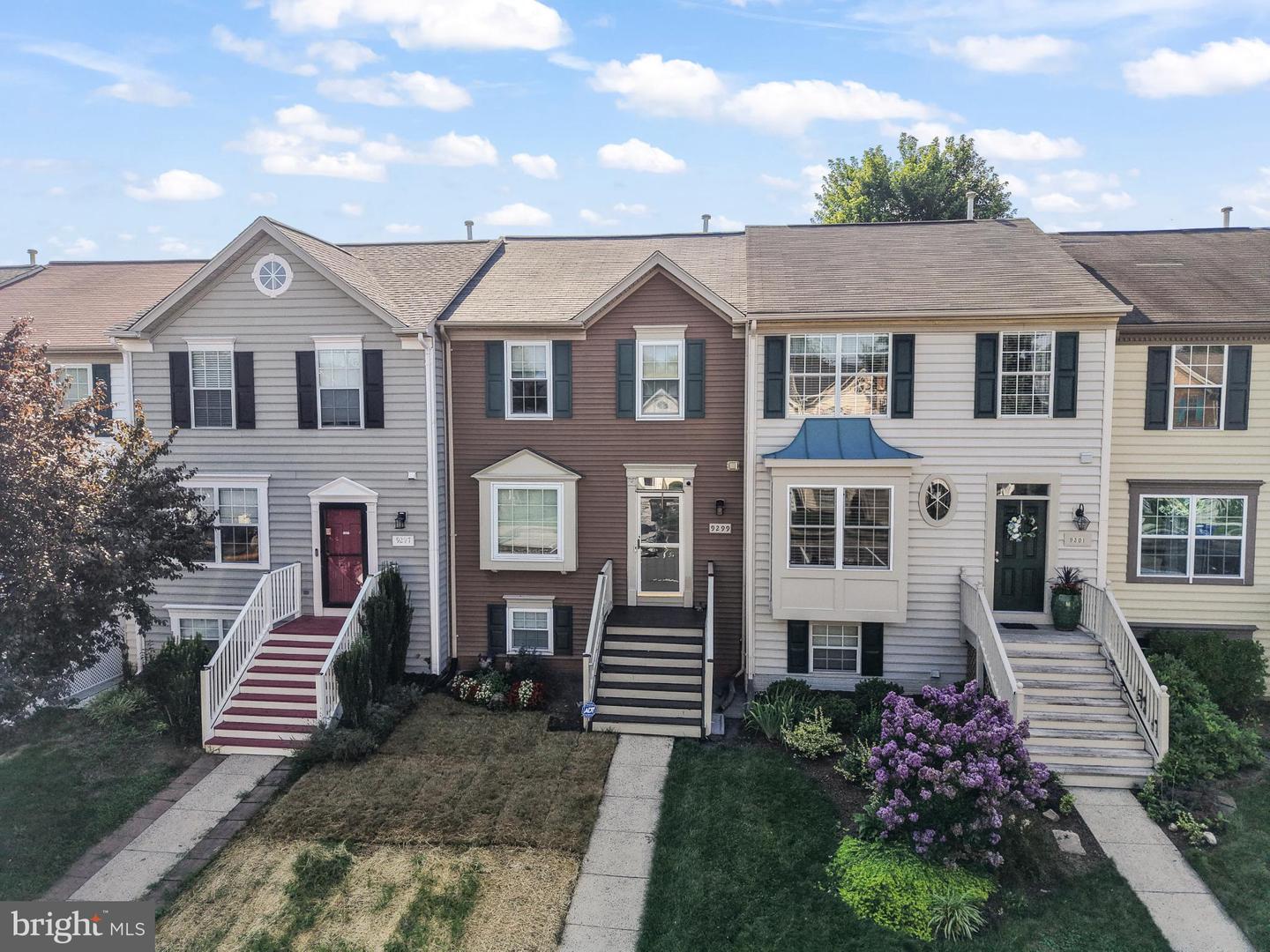 9301 VERIDAN DR, MANASSAS, Virginia 20110, 3 Bedrooms Bedrooms, 9 Rooms Rooms,2 BathroomsBathrooms,Residential,For sale,9301 VERIDAN DR,VAMN2009118 MLS # VAMN2009118