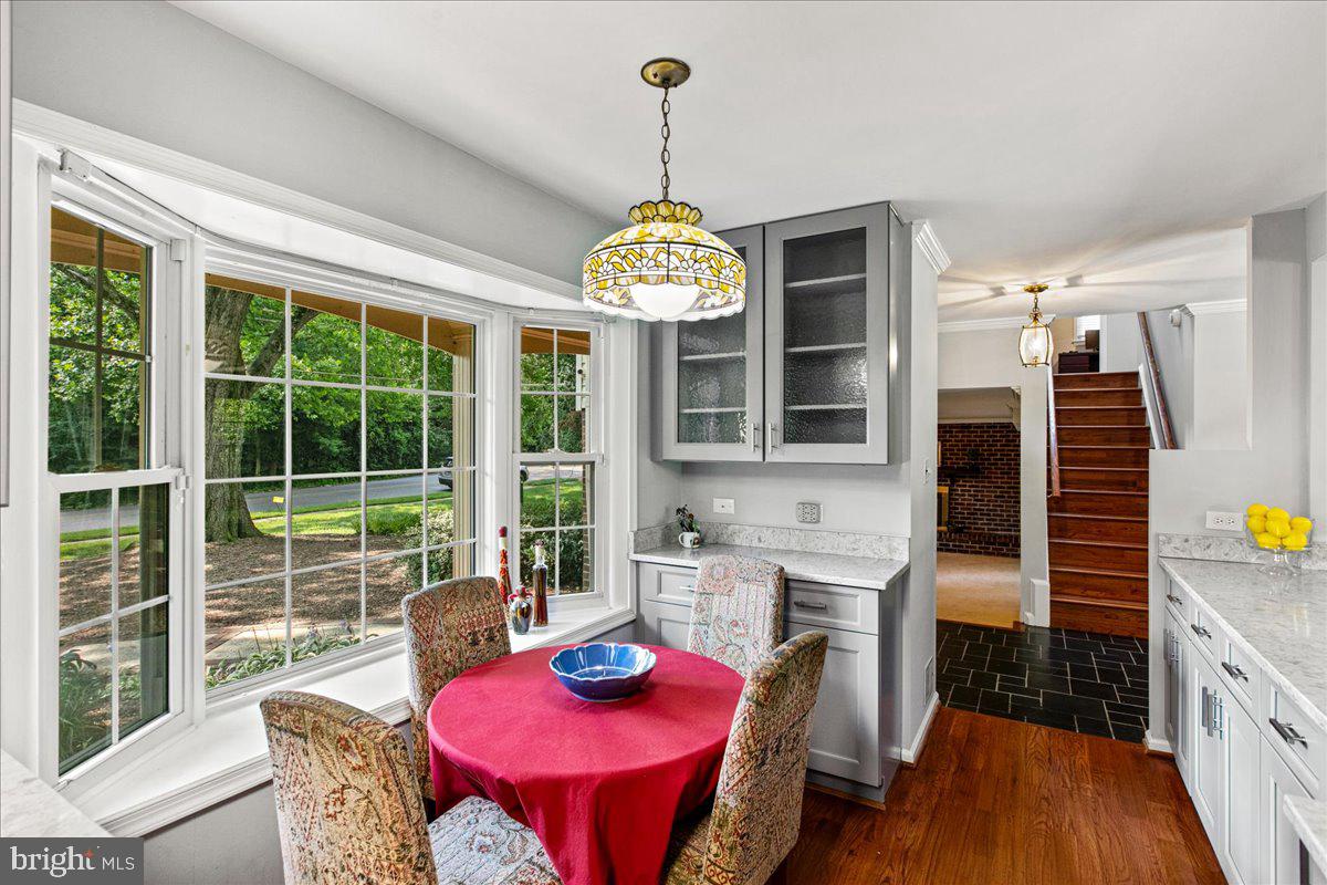 7128 DEVONSHIRE RD, ALEXANDRIA, Virginia 22307, 5 Bedrooms Bedrooms, ,3 BathroomsBathrooms,Residential,For sale,7128 DEVONSHIRE RD,VAFX2258822 MLS # VAFX2258822