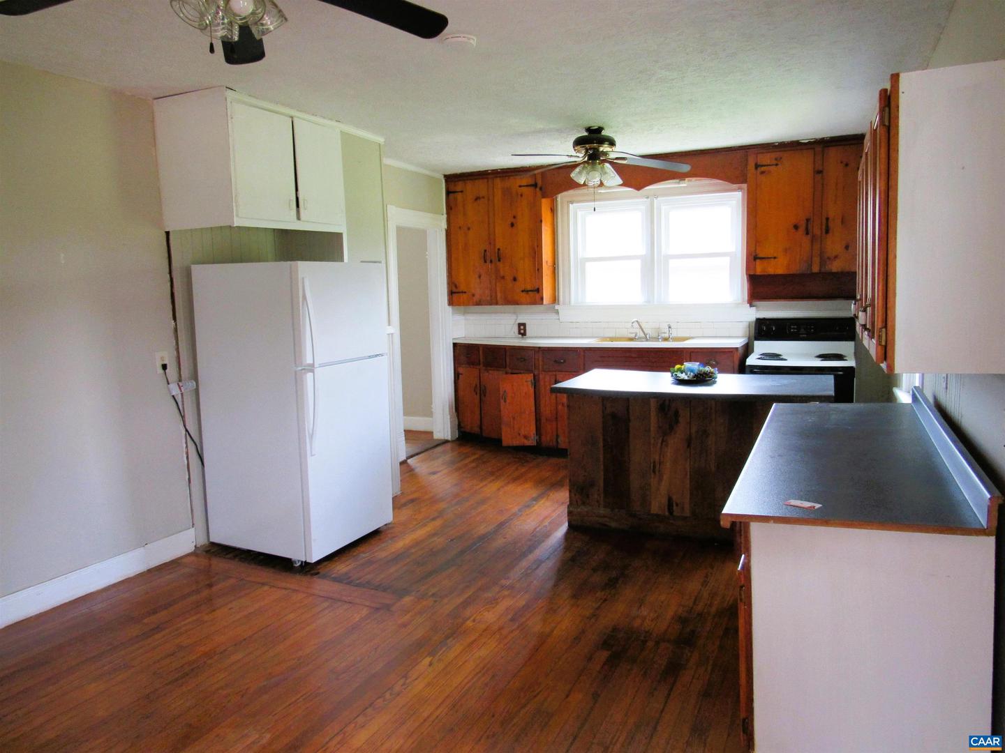 1358 S COOLWELL RD, MADISON HEIGHTS, Virginia 24572, 2 Bedrooms Bedrooms, ,1 BathroomBathrooms,Residential,For sale,1358 S COOLWELL RD,667353 MLS # 667353