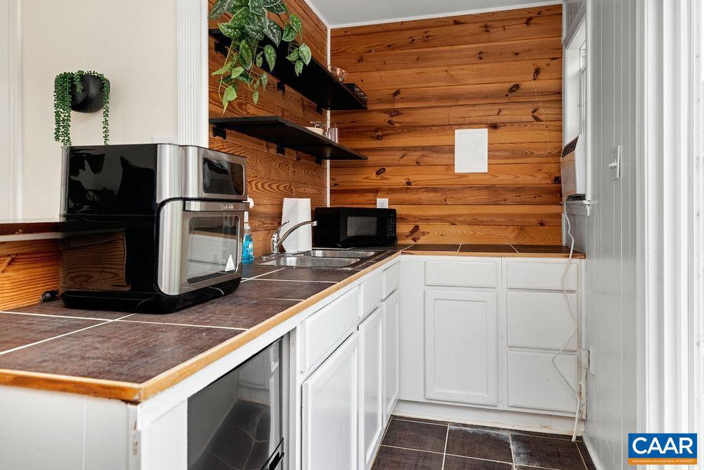 954 BEECH GROVE RD, ROSELAND, Virginia 22967, 2 Bedrooms Bedrooms, ,2 BathroomsBathrooms,Residential,For sale,954 BEECH GROVE RD,667363 MLS # 667363