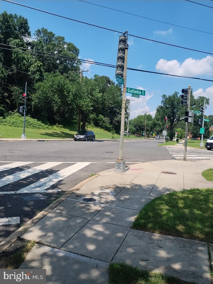 5052 SARGENT RD NE, WASHINGTON, District Of Columbia 20017, 3 Bedrooms Bedrooms, ,1 BathroomBathrooms,Residential,For sale,5052 SARGENT RD NE,DCDC2213218 MLS # DCDC2213218