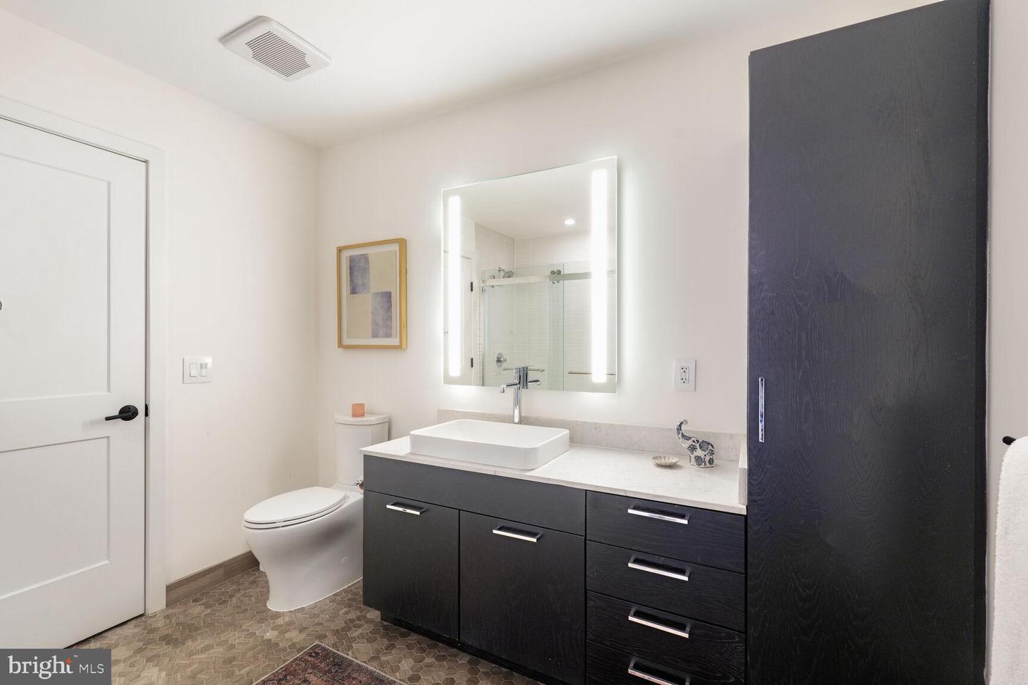70 N ST SE #N513, WASHINGTON, District Of Columbia 20003, 2 Bedrooms Bedrooms, ,2 BathroomsBathrooms,Residential,For sale,70 N ST SE #N513,DCDC2213224 MLS # DCDC2213224