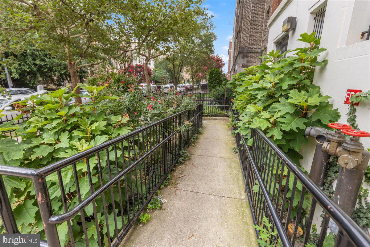 1458 COLUMBIA RD NW #105, WASHINGTON, District Of Columbia 20009, 2 Bedrooms Bedrooms, ,2 BathroomsBathrooms,Residential,For sale,1458 COLUMBIA RD NW #105,DCDC2213256 MLS # DCDC2213256