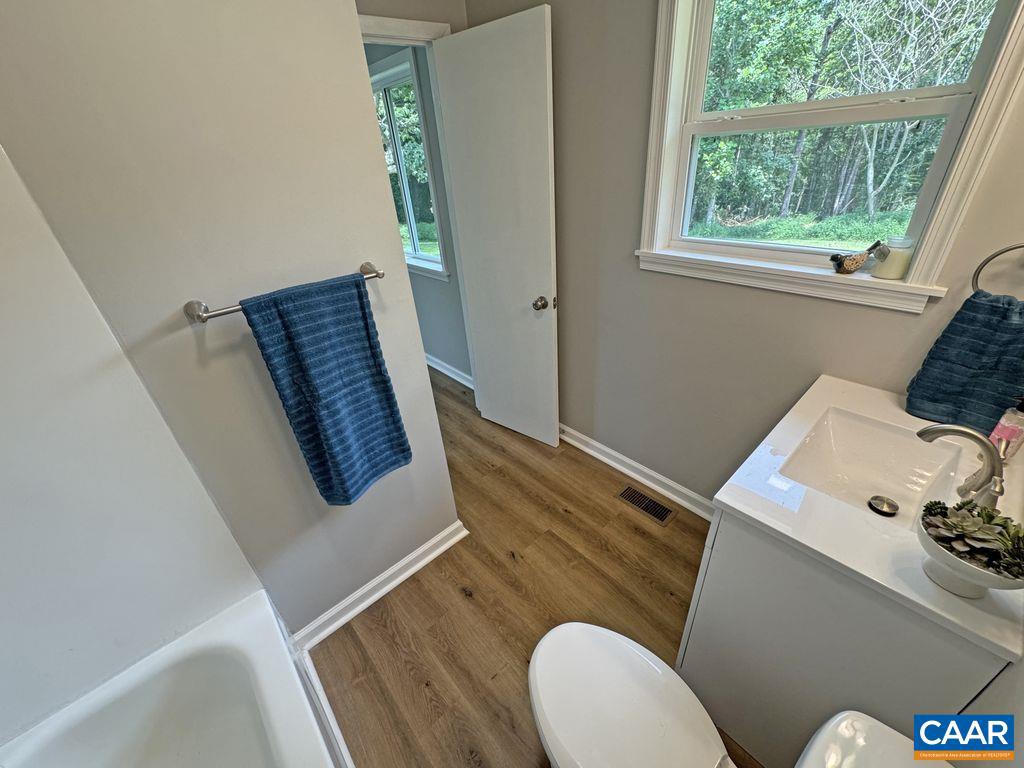 516 TOMS LN, ROSELAND, Virginia 22967, 4 Bedrooms Bedrooms, ,2 BathroomsBathrooms,Residential,For sale,516 TOMS LN,667370 MLS # 667370