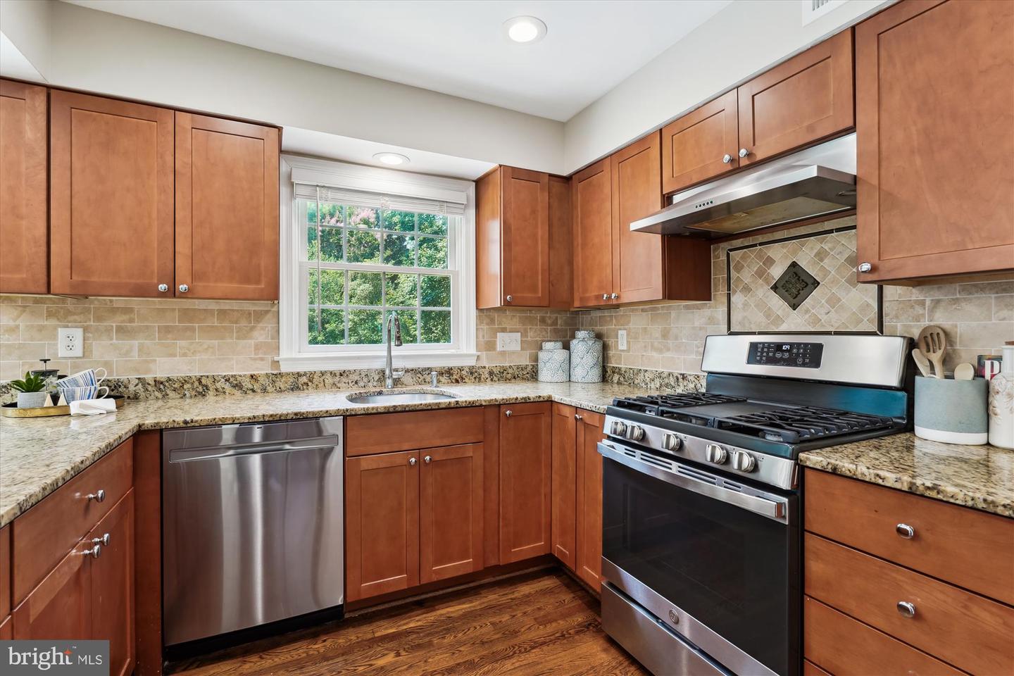 5427 RILIAN CT, BURKE, Virginia 22015, 4 Bedrooms Bedrooms, ,2 BathroomsBathrooms,Residential,For sale,5427 RILIAN CT,VAFX2221422 MLS # VAFX2221422