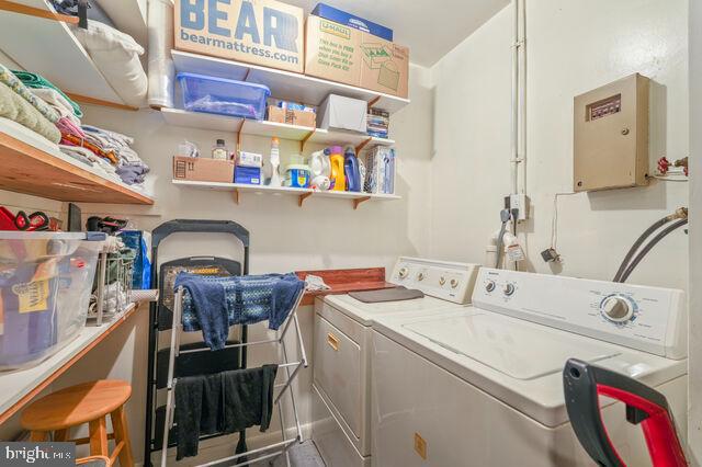 1633 D ST SE, WASHINGTON, District Of Columbia 20003, 5 Bedrooms Bedrooms, ,3 BathroomsBathrooms,Residential,For sale,1633 D ST SE,DCDC2190086 MLS # DCDC2190086