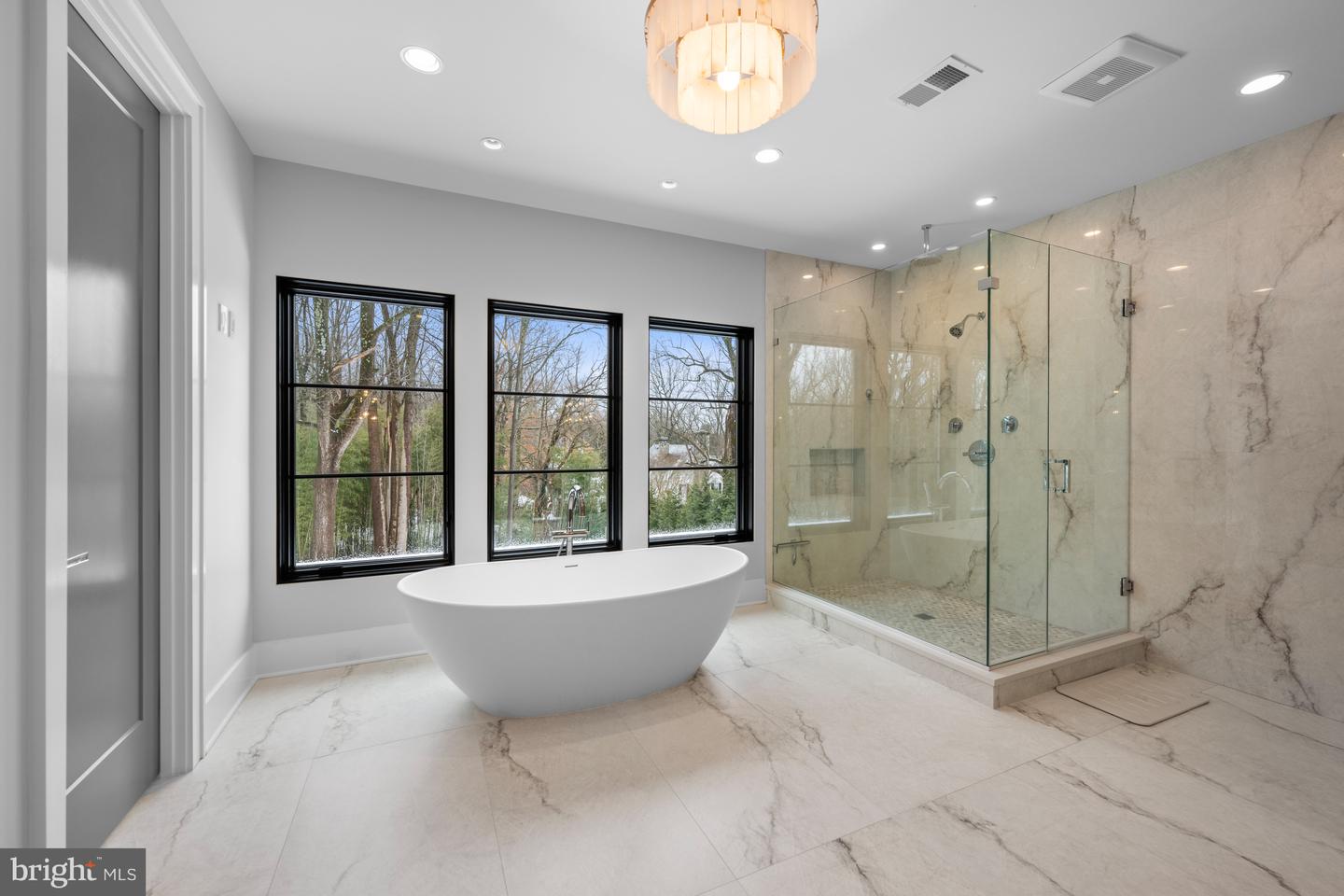1011 LANGLEY HILL DR, MCLEAN, Virginia 22101, 6 Bedrooms Bedrooms, ,5 BathroomsBathrooms,Residential,For sale,1011 LANGLEY HILL DR,VAFX2234640 MLS # VAFX2234640