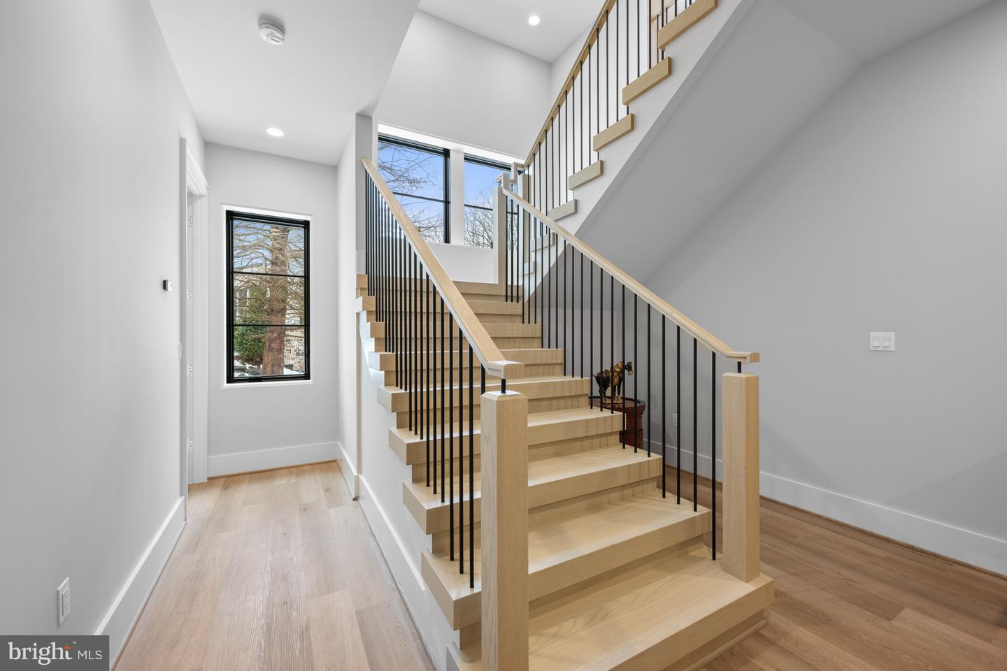 1011 LANGLEY HILL DR, MCLEAN, Virginia 22101, 6 Bedrooms Bedrooms, ,5 BathroomsBathrooms,Residential,For sale,1011 LANGLEY HILL DR,VAFX2234640 MLS # VAFX2234640