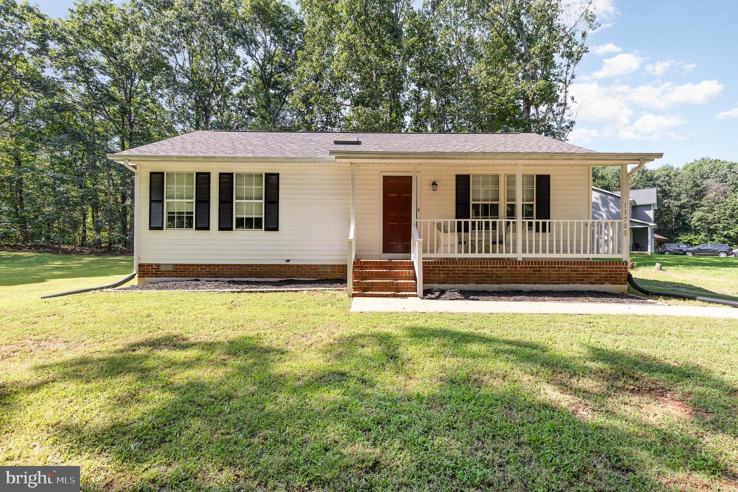 13700 FLANK MARCH LN, SPOTSYLVANIA, Virginia 22551, 2 Bedrooms Bedrooms, ,1 BathroomBathrooms,Residential,For sale,13700 FLANK MARCH LN,VASP2033566 MLS # VASP2033566