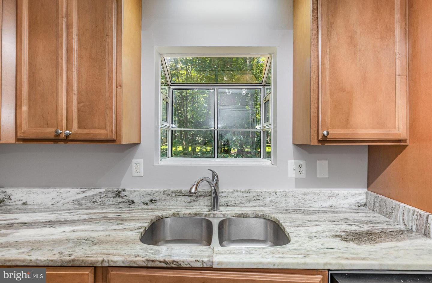 13700 FLANK MARCH LN, SPOTSYLVANIA, Virginia 22551, 2 Bedrooms Bedrooms, ,1 BathroomBathrooms,Residential,For sale,13700 FLANK MARCH LN,VASP2033566 MLS # VASP2033566