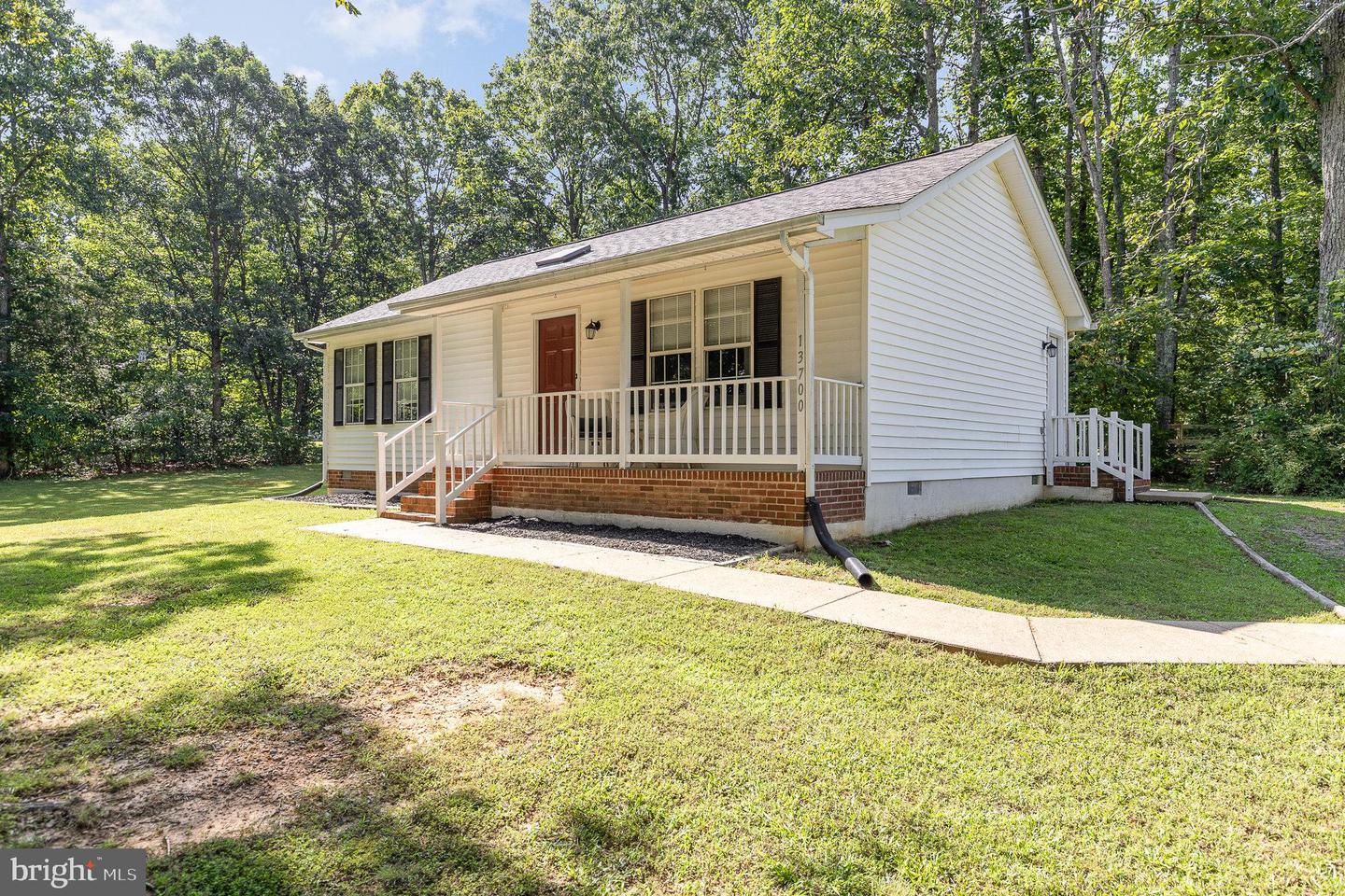 13700 FLANK MARCH LN, SPOTSYLVANIA, Virginia 22551, 2 Bedrooms Bedrooms, ,1 BathroomBathrooms,Residential,For sale,13700 FLANK MARCH LN,VASP2033566 MLS # VASP2033566