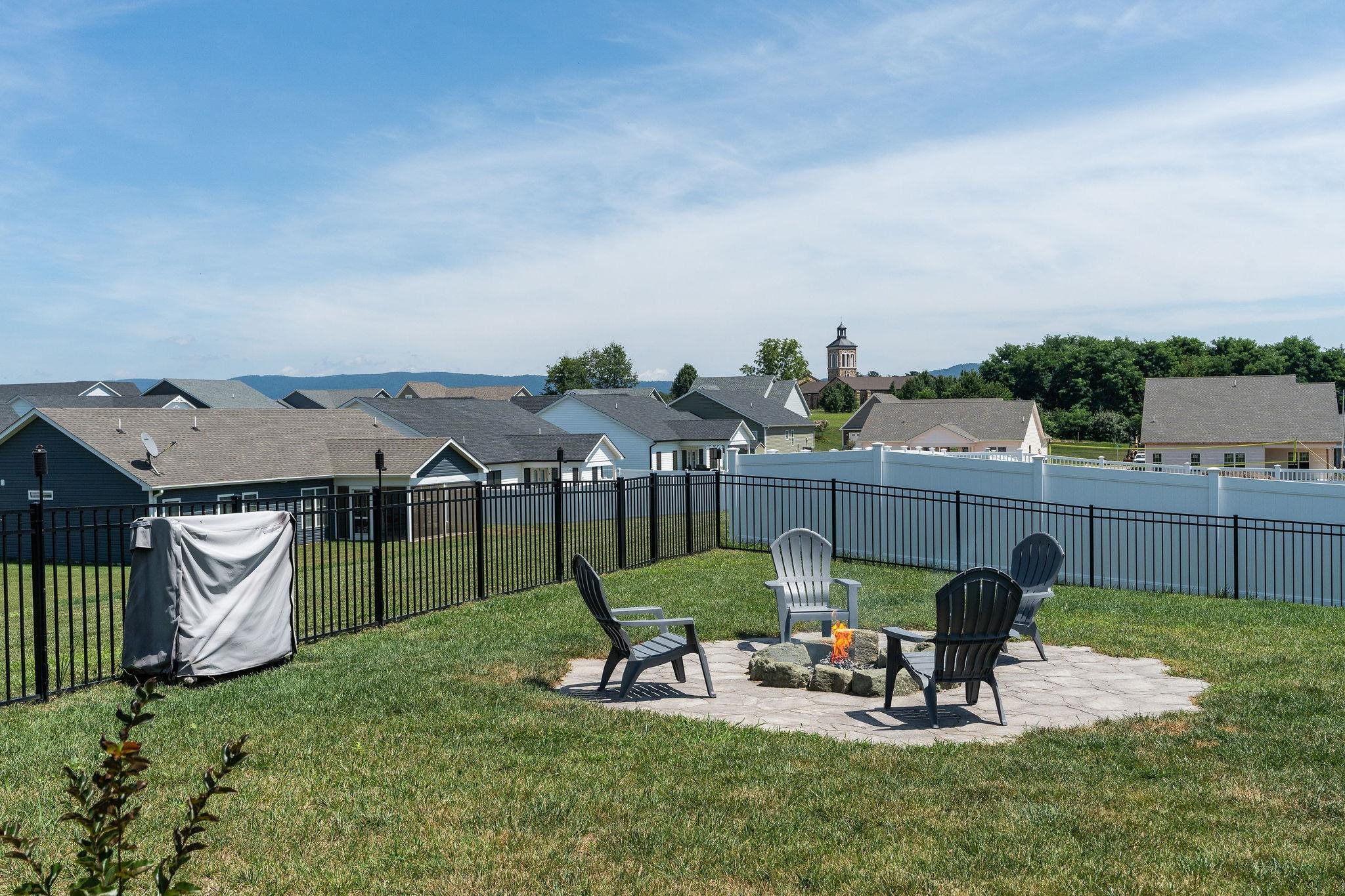 12 THOMAS DEAN CT, WAYNESBORO, Virginia 22980, 4 Bedrooms Bedrooms, ,3 BathroomsBathrooms,Residential,12 THOMAS DEAN CT,667371 MLS # 667371