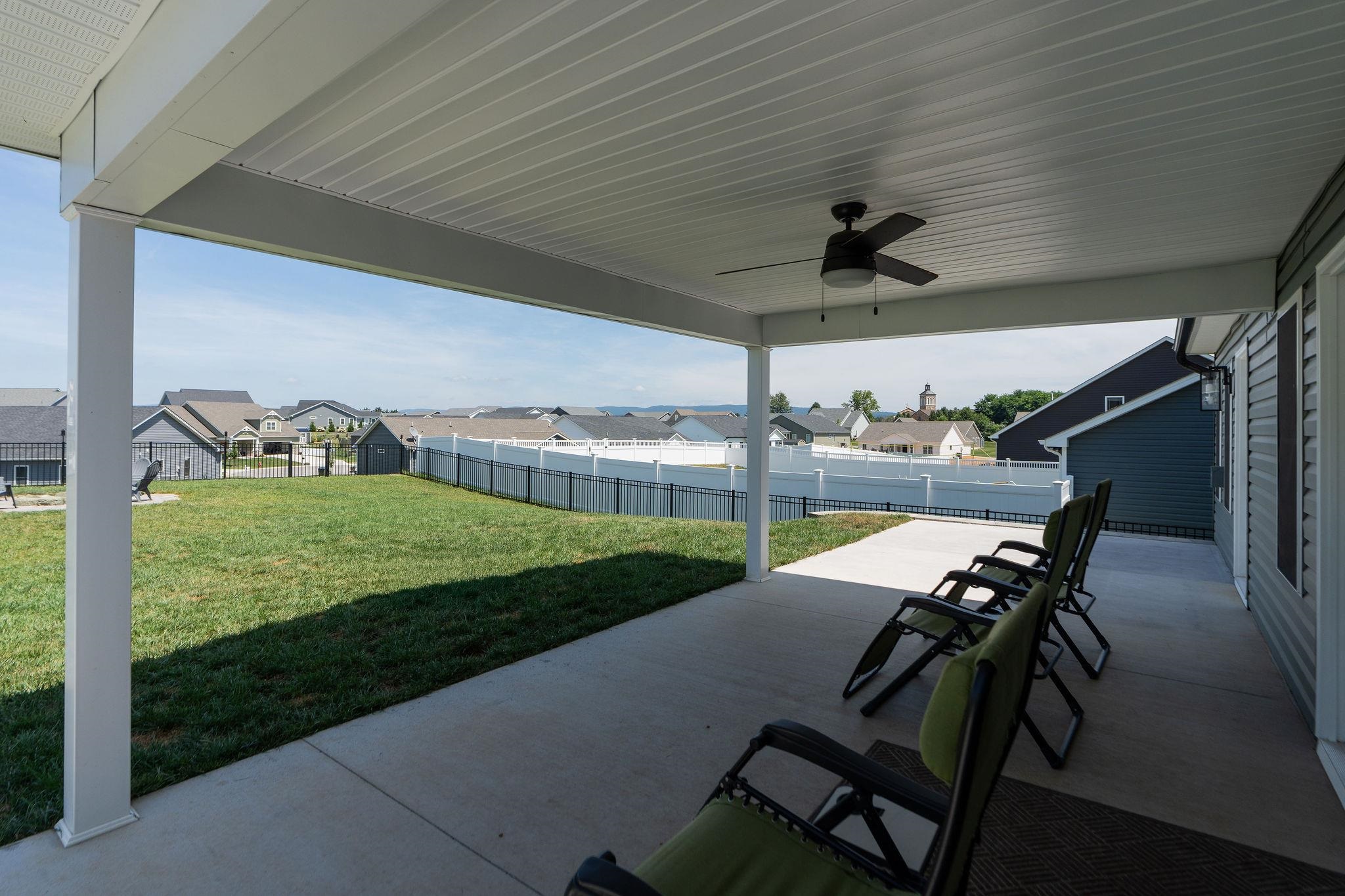 12 THOMAS DEAN CT, WAYNESBORO, Virginia 22980, 4 Bedrooms Bedrooms, ,3 BathroomsBathrooms,Residential,12 THOMAS DEAN CT,667371 MLS # 667371
