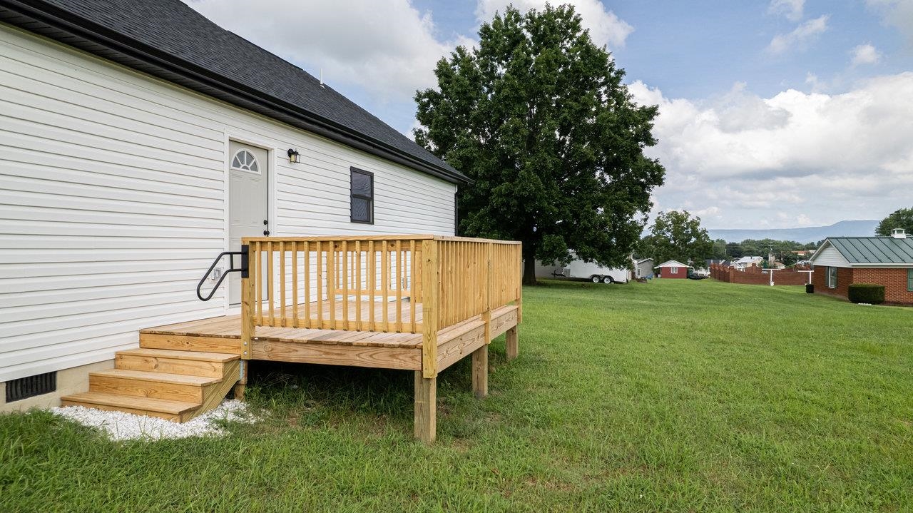 551 PARK RD, STANLEY, Virginia 22851, 3 Bedrooms Bedrooms, ,2 BathroomsBathrooms,Residential,551 PARK RD,667372 MLS # 667372