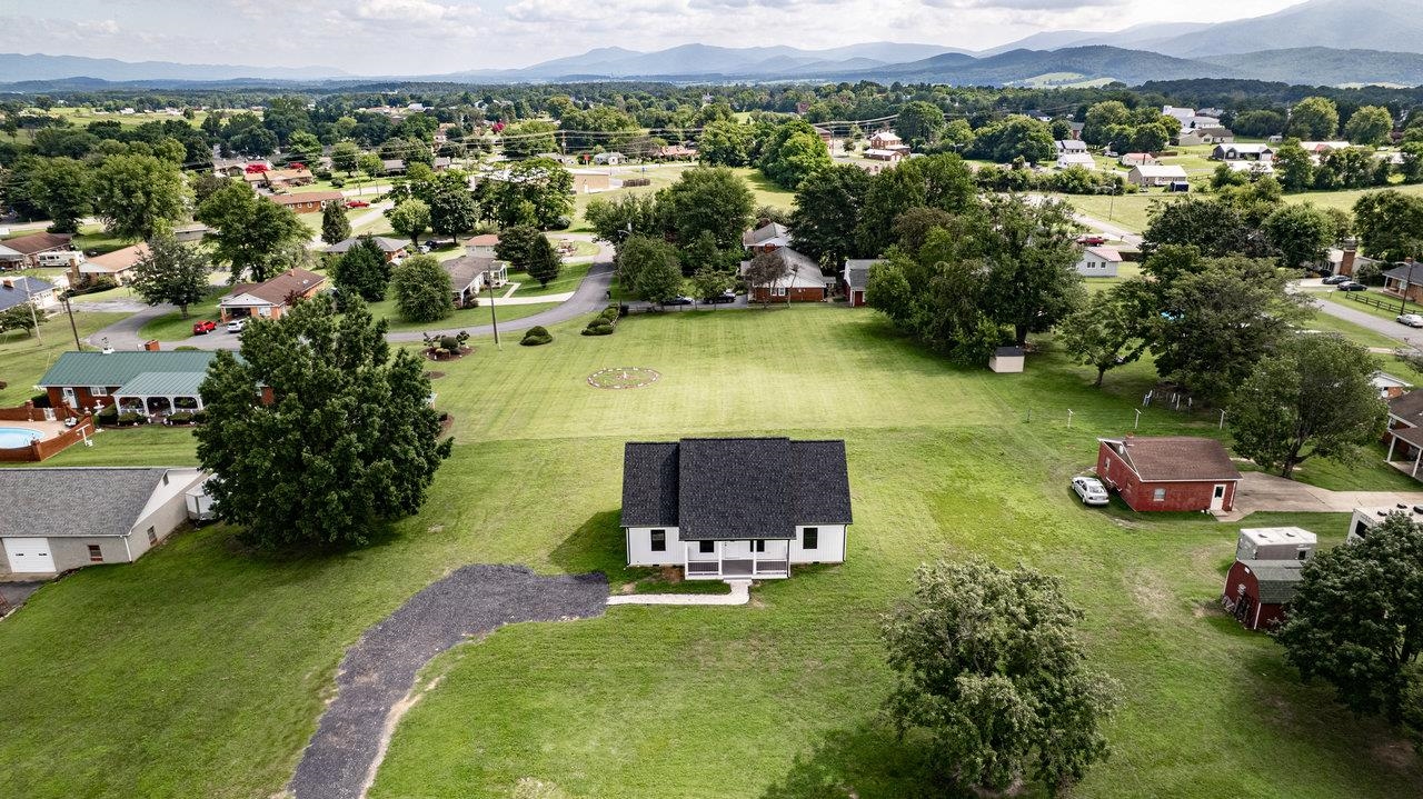 551 PARK RD, STANLEY, Virginia 22851, 3 Bedrooms Bedrooms, ,2 BathroomsBathrooms,Residential,551 PARK RD,667372 MLS # 667372
