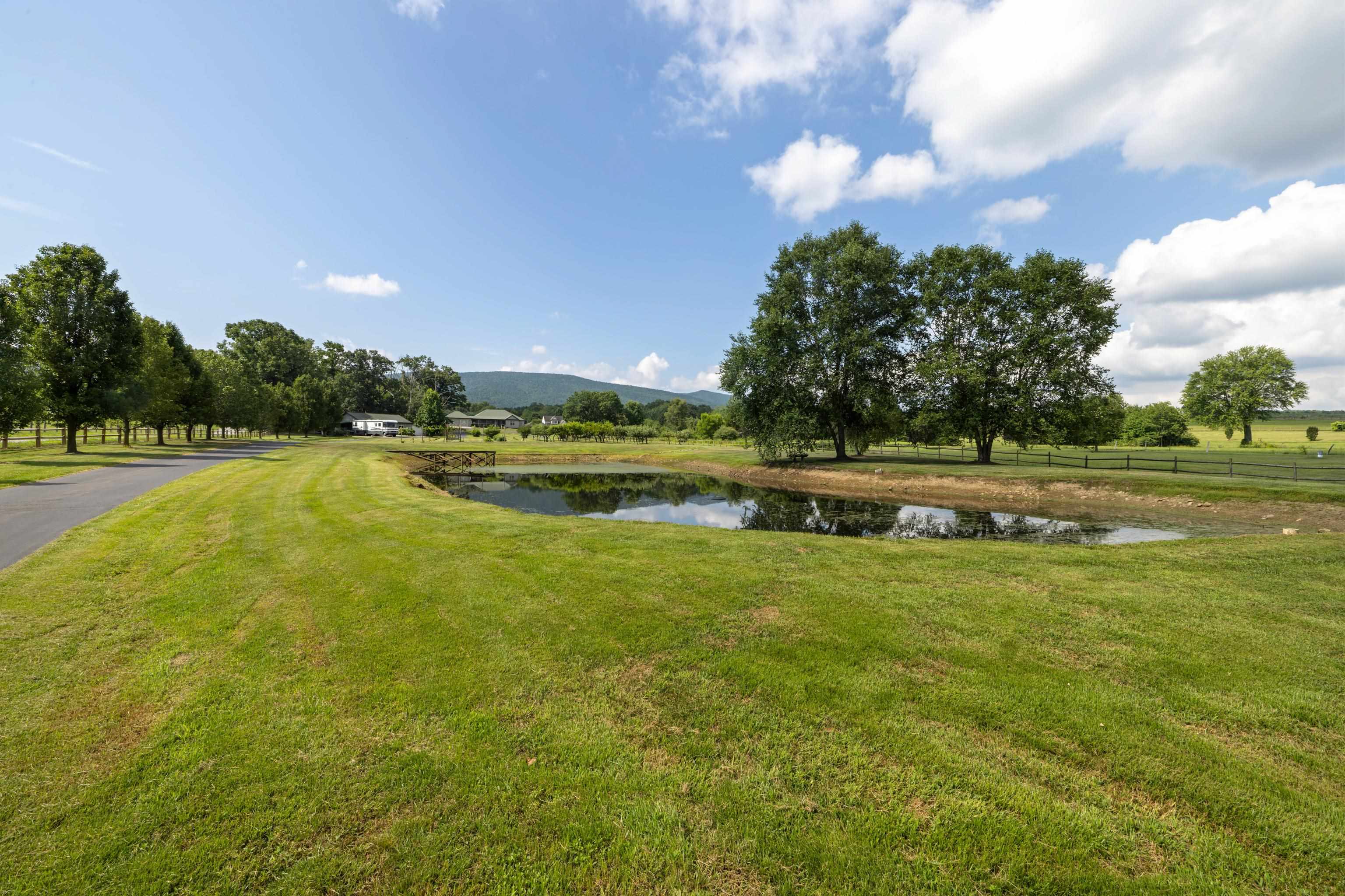 347 HORSESHOE CIR, STUARTS DRAFT, Virginia 24477, 5 Bedrooms Bedrooms, ,3 BathroomsBathrooms,Residential,347 HORSESHOE CIR,667376 MLS # 667376