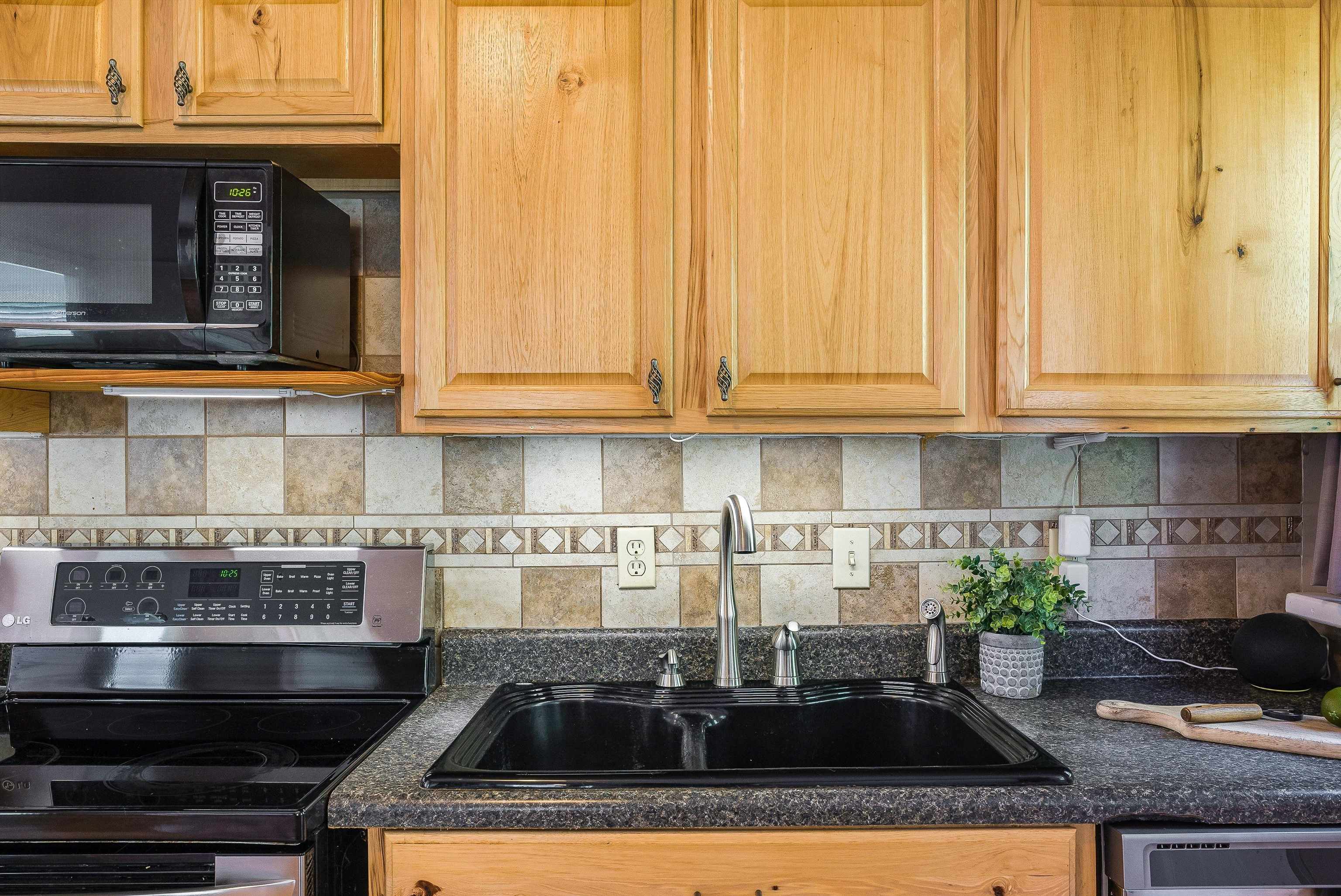141 ELIZABETH AVE, WAYNESBORO, Virginia 22980, 3 Bedrooms Bedrooms, ,1 BathroomBathrooms,Residential,141 ELIZABETH AVE,667377 MLS # 667377