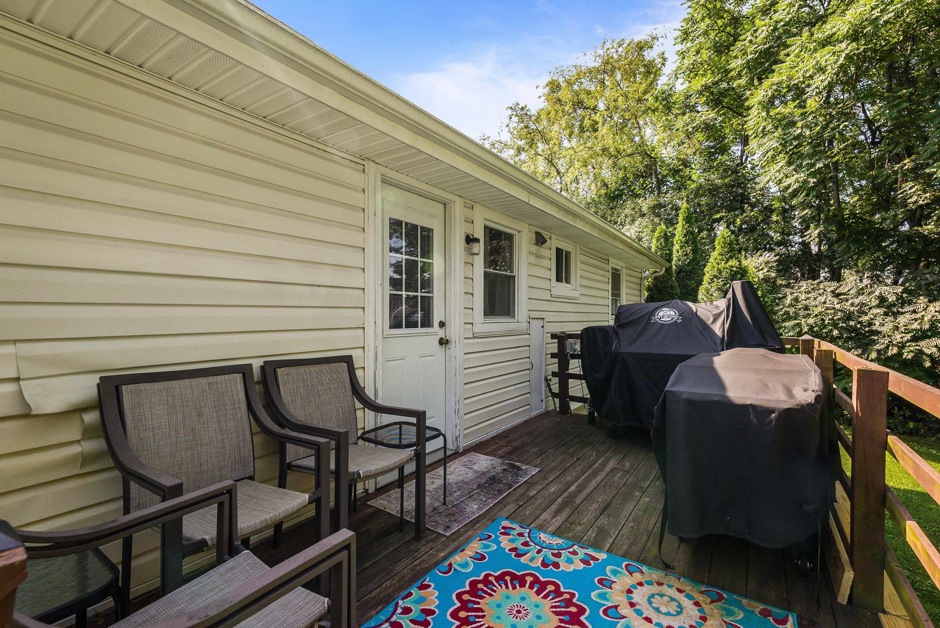 141 ELIZABETH AVE, WAYNESBORO, Virginia 22980, 3 Bedrooms Bedrooms, ,1 BathroomBathrooms,Residential,141 ELIZABETH AVE,667377 MLS # 667377