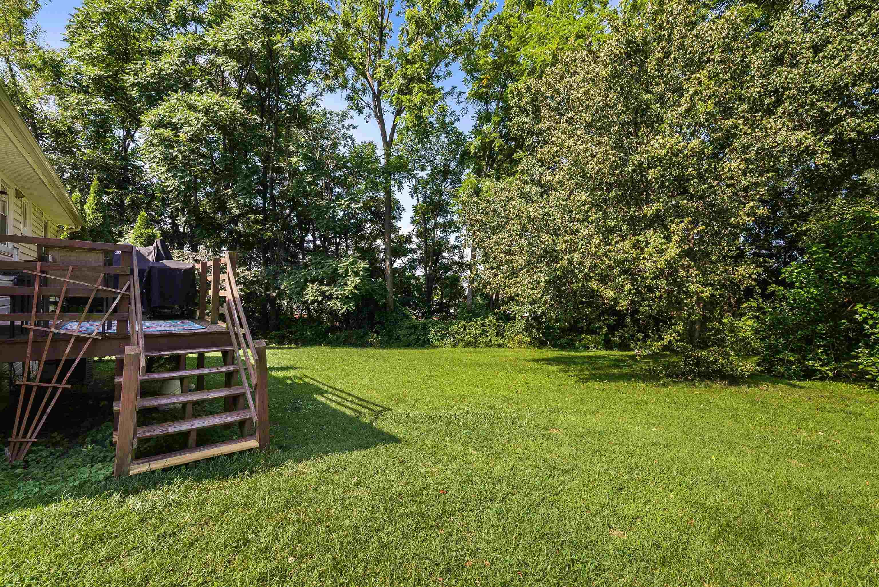 141 ELIZABETH AVE, WAYNESBORO, Virginia 22980, 3 Bedrooms Bedrooms, ,1 BathroomBathrooms,Residential,141 ELIZABETH AVE,667377 MLS # 667377