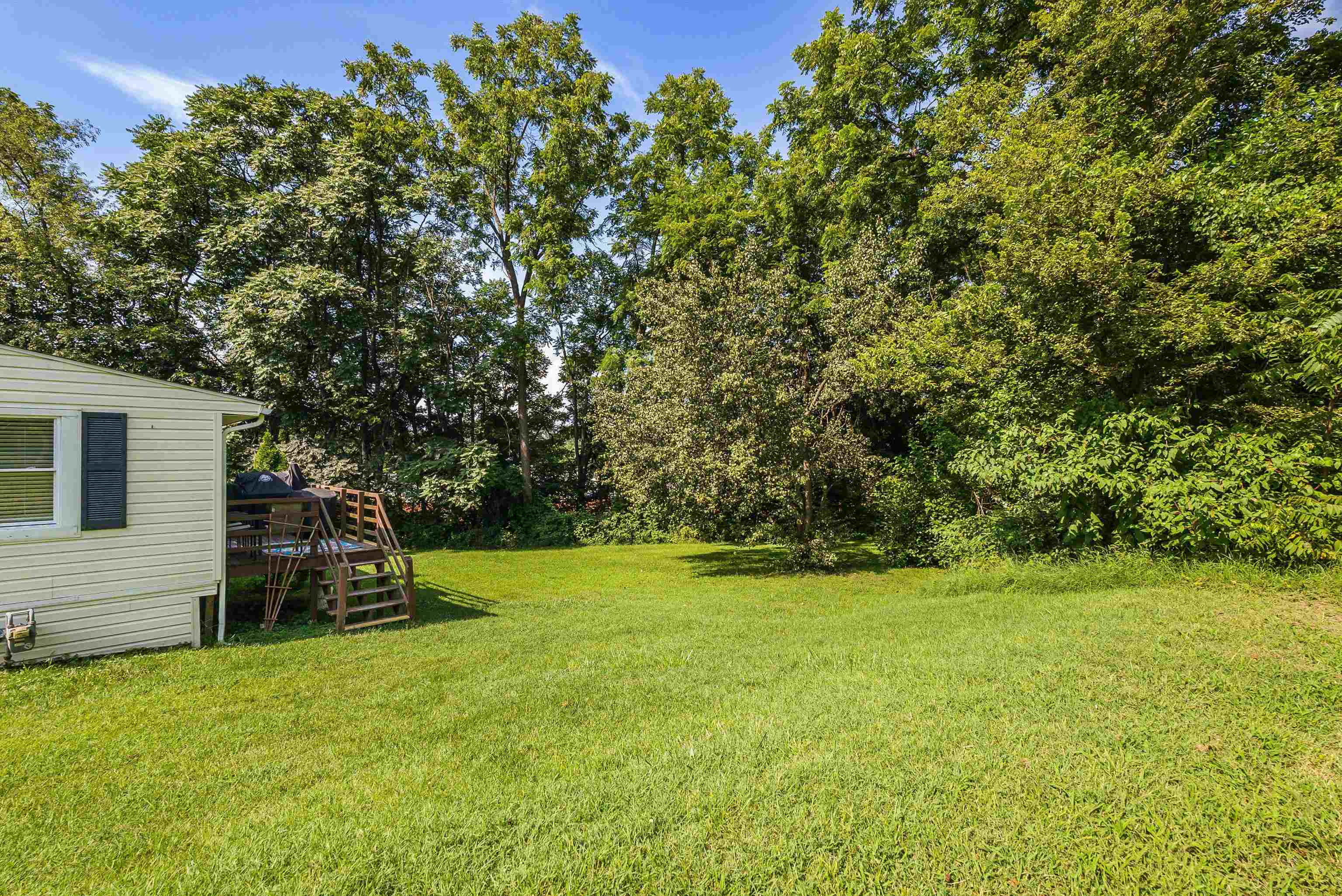 141 ELIZABETH AVE, WAYNESBORO, Virginia 22980, 3 Bedrooms Bedrooms, ,1 BathroomBathrooms,Residential,141 ELIZABETH AVE,667377 MLS # 667377