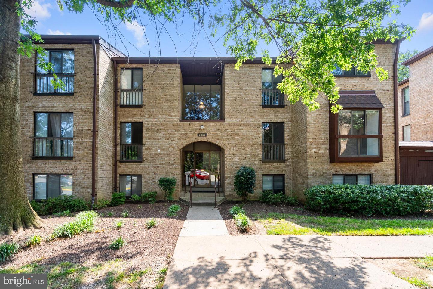2065 ROYAL FERN CT #38/12B, RESTON, Virginia 20191, 2 Bedrooms Bedrooms, ,1 BathroomBathrooms,Residential,For sale,2065 ROYAL FERN CT #38/12B,VAFX2254988 MLS # VAFX2254988