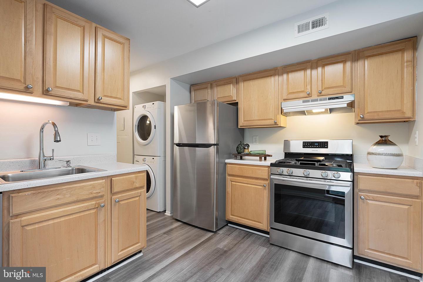 2065 ROYAL FERN CT #38/12B, RESTON, Virginia 20191, 2 Bedrooms Bedrooms, ,1 BathroomBathrooms,Residential,For sale,2065 ROYAL FERN CT #38/12B,VAFX2254988 MLS # VAFX2254988
