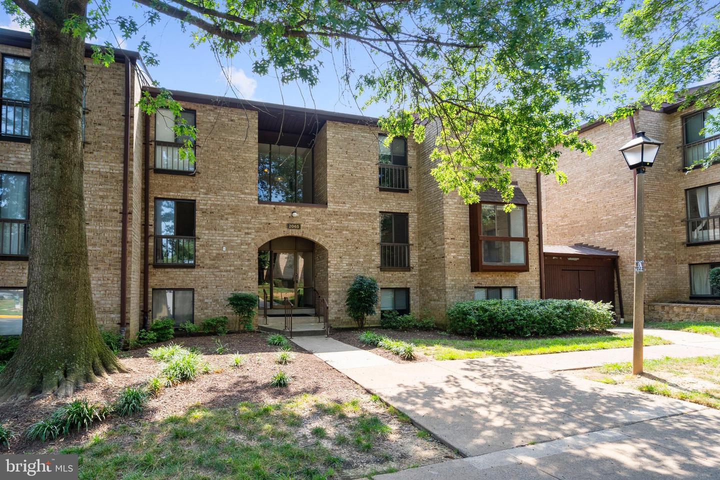 2065 ROYAL FERN CT #38/12B, RESTON, Virginia 20191, 2 Bedrooms Bedrooms, ,1 BathroomBathrooms,Residential,For sale,2065 ROYAL FERN CT #38/12B,VAFX2254988 MLS # VAFX2254988