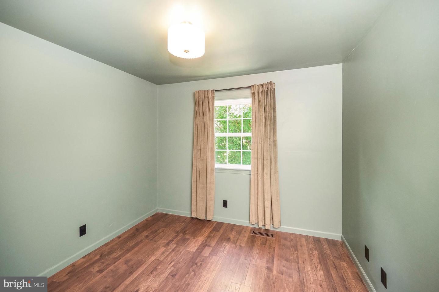 219 OVERLOOK CT, FREDERICKSBURG, Virginia 22405, 3 Bedrooms Bedrooms, ,1 BathroomBathrooms,Residential,For sale,219 OVERLOOK CT,VAST2040860 MLS # VAST2040860