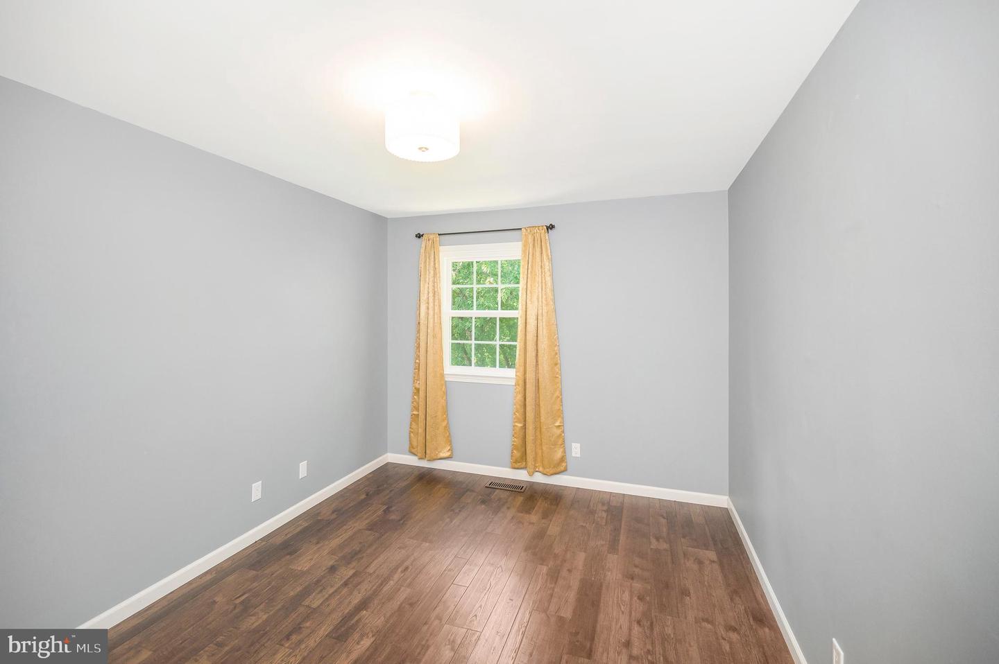 219 OVERLOOK CT, FREDERICKSBURG, Virginia 22405, 3 Bedrooms Bedrooms, ,1 BathroomBathrooms,Residential,For sale,219 OVERLOOK CT,VAST2040860 MLS # VAST2040860