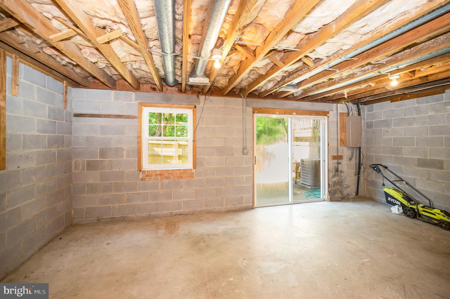 219 OVERLOOK CT, FREDERICKSBURG, Virginia 22405, 3 Bedrooms Bedrooms, ,1 BathroomBathrooms,Residential,For sale,219 OVERLOOK CT,VAST2040860 MLS # VAST2040860