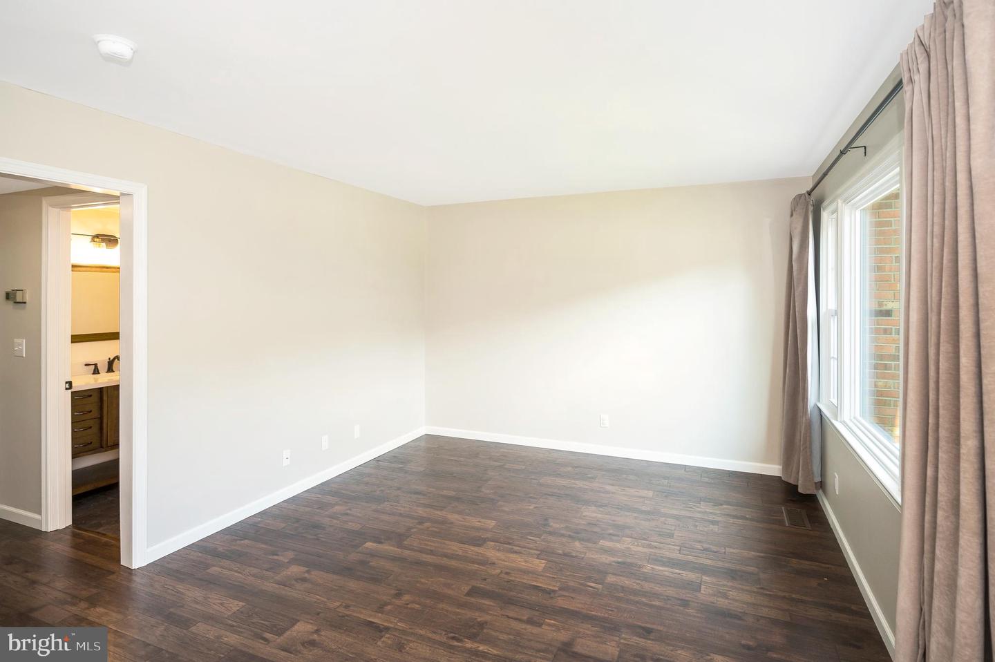 219 OVERLOOK CT, FREDERICKSBURG, Virginia 22405, 3 Bedrooms Bedrooms, ,1 BathroomBathrooms,Residential,For sale,219 OVERLOOK CT,VAST2040860 MLS # VAST2040860