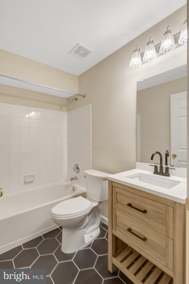 4513 SHOTWELL CT, WOODBRIDGE, Virginia 22193, 4 Bedrooms Bedrooms, ,3 BathroomsBathrooms,Residential,For sale,4513 SHOTWELL CT,VAPW2099920 MLS # VAPW2099920