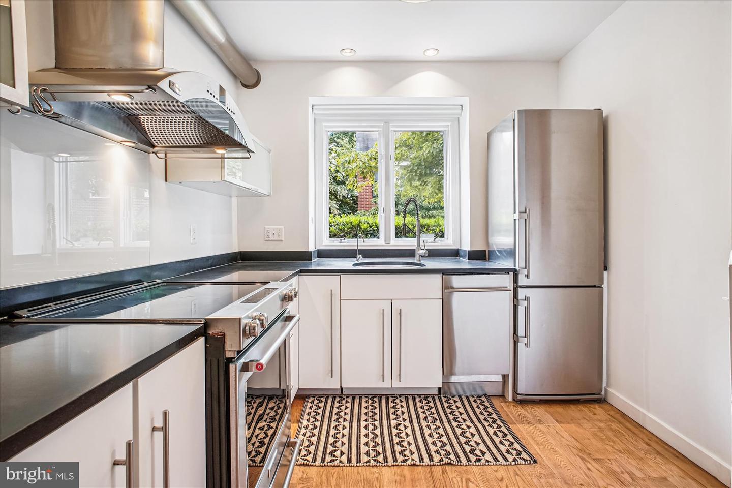 1229 PORTNER RD, ALEXANDRIA, Virginia 22314, 2 Bedrooms Bedrooms, 7 Rooms Rooms,1 BathroomBathrooms,Residential,For sale,1229 PORTNER RD,VAAX2047906 MLS # VAAX2047906