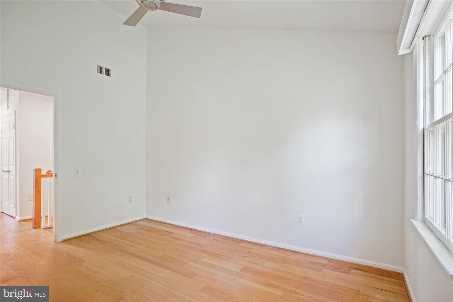 1229 PORTNER RD, ALEXANDRIA, Virginia 22314, 2 Bedrooms Bedrooms, 7 Rooms Rooms,1 BathroomBathrooms,Residential,For sale,1229 PORTNER RD,VAAX2047906 MLS # VAAX2047906