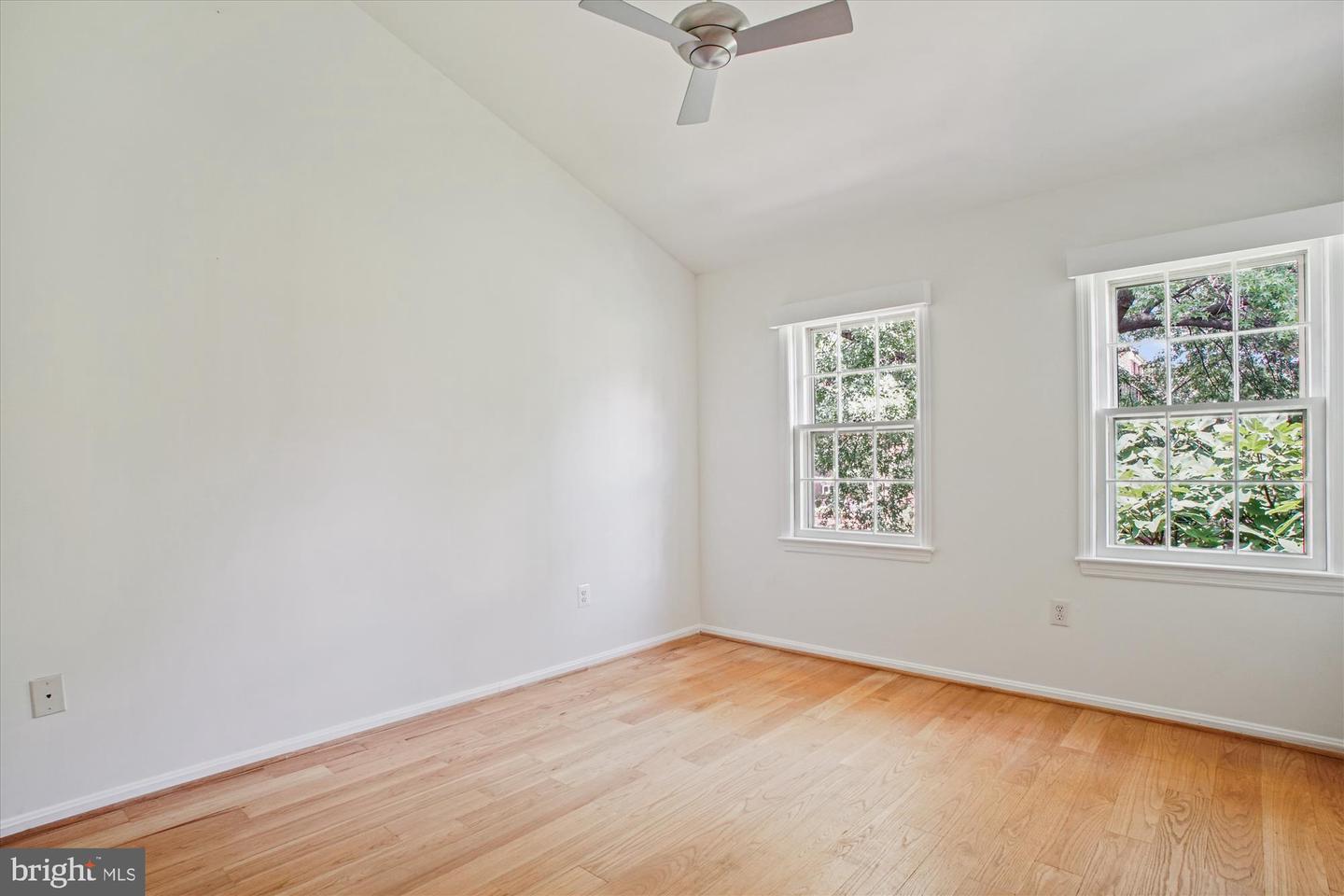 1229 PORTNER RD, ALEXANDRIA, Virginia 22314, 2 Bedrooms Bedrooms, 7 Rooms Rooms,1 BathroomBathrooms,Residential,For sale,1229 PORTNER RD,VAAX2047906 MLS # VAAX2047906